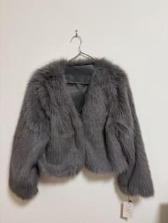 グレー ファーショートジャケットのサムネイル
