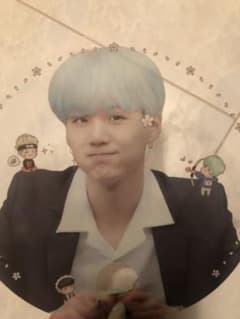 ユンギ SUGA BTS うちわ (即購入可)のサムネイル