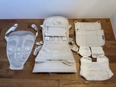 AIRBUGGY ベビーキャリア　抱っこ紐のサムネイル