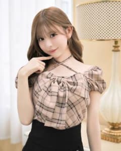 ミシェルマカロン　ビックリボンブラウス 　ベージュ　フリーサイズ ミシェルマカロン ビックリボンブラウス ベージュ ♥︎フリーサイズ