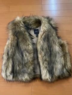 Forever21  ファー ベストのサムネイル
