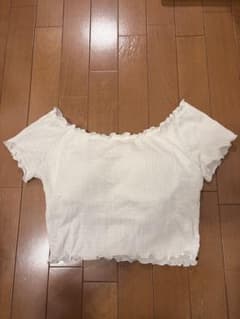 GU オフショルダー 半袖トップス ホワイト Mのサムネイル