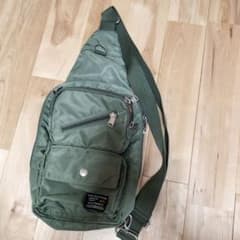 ALPHA INDUSTRIES ボディバッグ オリーブグリーンのサムネイル