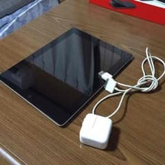 値下げ！【送料込】iPad2ブラックWi-Fiモデル16Gのサムネイル