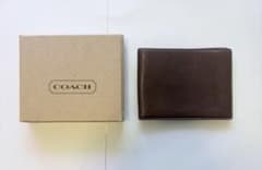 COACH 二つ折り財布 ダークブラウン レザーのサムネイル