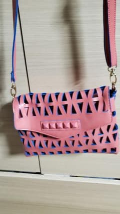 ショルダーバックのサムネイル