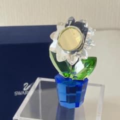 ☆新品・未使用☆　Swarovski スワロフスキー　花　マーガレット ☆新品・未使用☆ Swarovski スワロフスキー 花 マーガレット - メルカリ