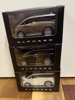 アルファード　プルバックカーのサムネイル