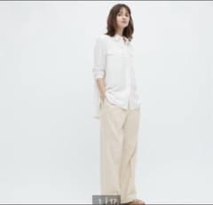 タックワイドパンツ　丈長め　UNIQLOのサムネイル