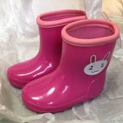 13cm うさぎ長靴 新品未使用のサムネイル