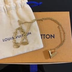 mmm04様専用   LOUIS VUITTON ネックレスのサムネイル