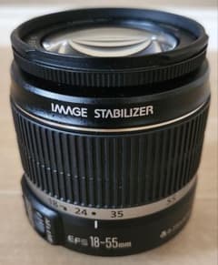t*6様 【超美品】Canon 標準ズームレンズ EF-S 18-55mmのサムネイル