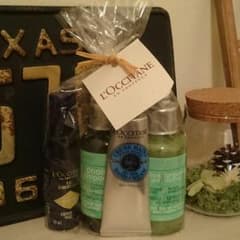 処分  再値下げ↘新品未使用☆L'OCCITANEハンドクリームセットのサムネイル