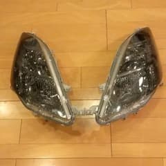 アイシス　ヘッドライト　ハロゲンのサムネイル