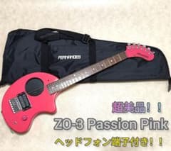 【新品同様！美品！】ZO-3 ピンク アンプ内蔵ミニギター 専用ソフトケース付 超美品】ZO-3 パッションピンク アンプ内蔵ミニギター 専用ソフト