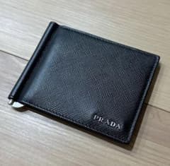 美品】PRADA マネークリップ ブラック レザー - メルカリ