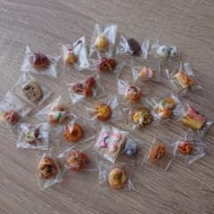 Bミニチュアスイーツ、パン大量✨のサムネイル