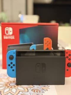 Nintendo Switch 本体 青/赤のサムネイル