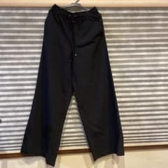 GU ブラック ワイドパンツのサムネイル