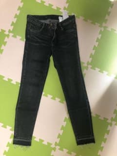 ZARA スキニーデニムのサムネイル