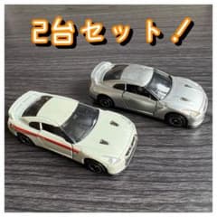 トミカ イベントモデル No.9 日産 GT-R&ノーマルシルバー2台セットのサムネイル