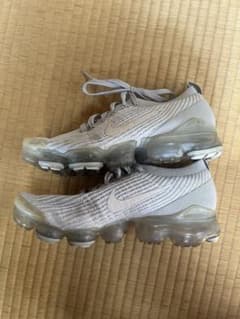 Nike Air VaporMaxのサムネイル