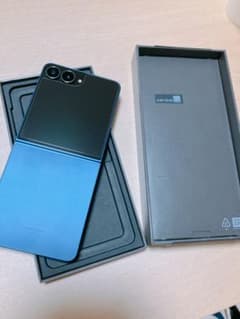 Galaxy Z Flip7 SIMフリー 美品｜使用ほぼなし｜残債なし 国内版のサムネイル