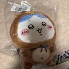 新品　ちいかわ たぬきぬいぐるみS ハチワレ B賞のサムネイル