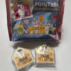 MINITEEN パッケージチャーム&グミ DOA ドギョム×2 - メルカリ