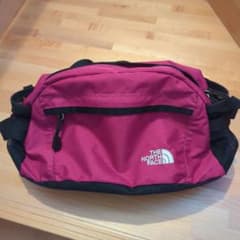 THE NORTH FACE ボディバッグのサムネイル