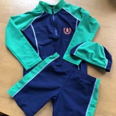 水着 ラッシュガード　3点セットのサムネイル