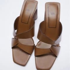 ZARA サンダルのサムネイル