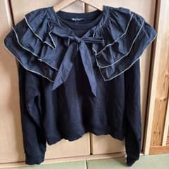 ZARA フリルカラー スウェット ブラック Mのサムネイル