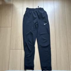 Nike 黒 ジャージパンツのサムネイル