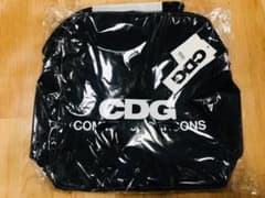 ★新年お値下げ★COMME des GARCONSショルダーバッグのサムネイル
