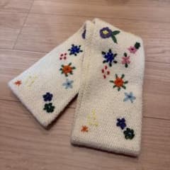 BEAMS BOY 花柄刺繍 ニットマフラーのサムネイル