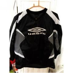 ‼️お値下げ中‼️✨早い者勝ち✨UMBRO  ウインドブレーカーのサムネイル