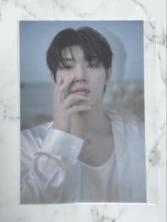 ATEEZ ミンギ 8周年展示会 ラキドロポストカードのサムネイル
