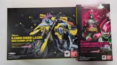 S.H.figuarts　仮面ライダーエグゼイド，仮面ライダーレーザーのサムネイル