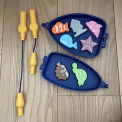 魚型パズルセットと釣り竿2本
