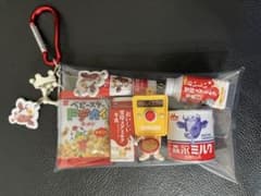 お値下げ(*´∇｀*) ガチャ詰めポーチ⭐︎可愛い♡のサムネイル