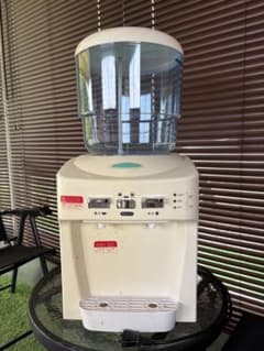 卓上ウォーターサーバー NWS-801温冷両用 TWINS - メルカリ