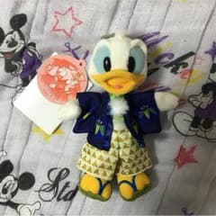 ディズニーリゾート 正月 2017 ドナルド ぬいぐるみバッジのサムネイル