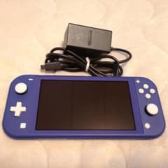 Nintendo Switch Lite （ ブルー ）＋ 充電器　＜訳アリ＞のサムネイル