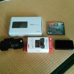 1度使用のみ♪モンハンクロス+ほぼ新品3ds♪のサムネイル