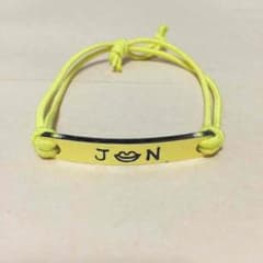 ジャニーズWEST 俺色ブレスレット 黄色のサムネイル