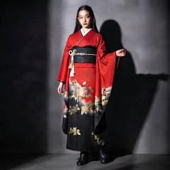 振袖フルセット 身丈158裄67 金通し 赤 黒 金彩草花 正絹 逸品 - メルカリ