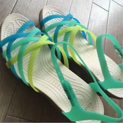 クロックス レディース ヒールのサムネイル