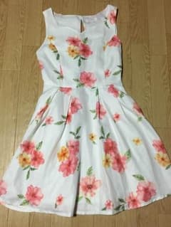 リズリサ 水彩花柄ワンピースのサムネイル