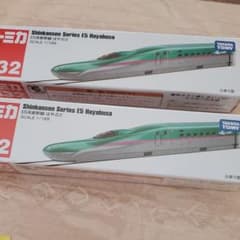 トミカ　E5系新幹線はやぶさ　2個のサムネイル